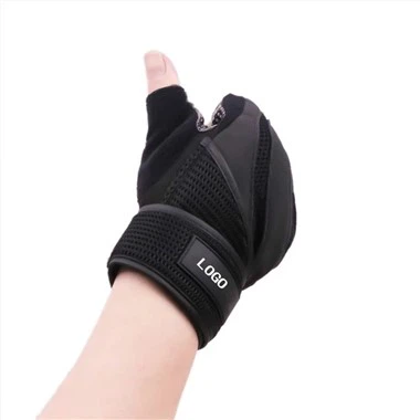 Klasyczne rękawice motocyklowe w magazynie